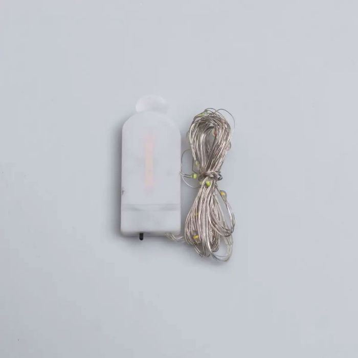 Світлодіодна гірлянда Роса 3 метри на батарейках 30 led нитка на білому дроті біла 30L3MWW