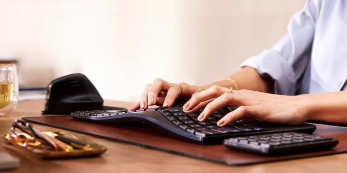 Клавіатура мембранна HP 960 BLK Ergonomic split-zone, 112key, BT, EN/UK, чорний