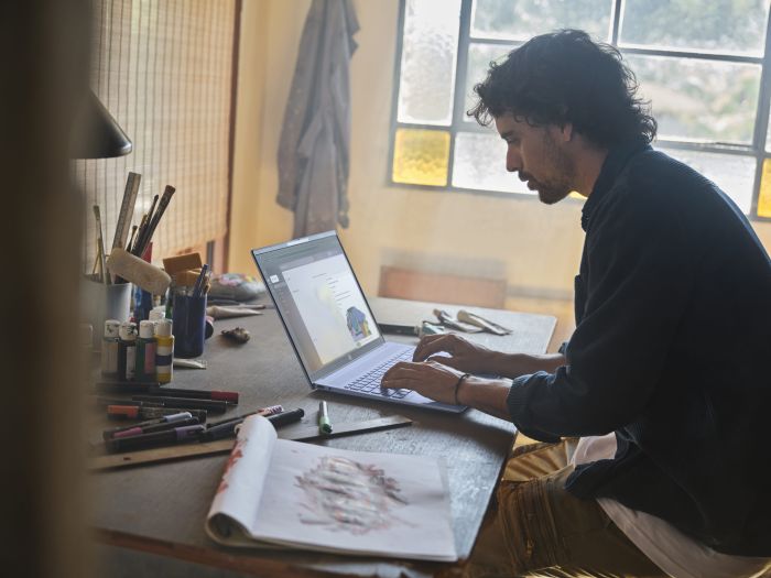 Ноутбук HP OmniBook 5 16-af1011ua 16" WUXGA IPS AG, Intel U7-255U, 24GB, F1TB, UMA, DOS, блакитний