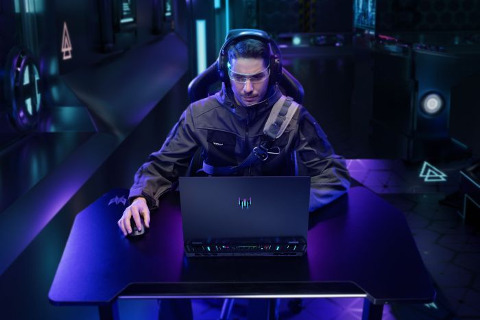 Ноутбук Acer Predator Helios 16 PH16-73 16" OLED, Intel U9-275HX, 32GB, F1TB, NVD5070Ti-12, Lin, черный