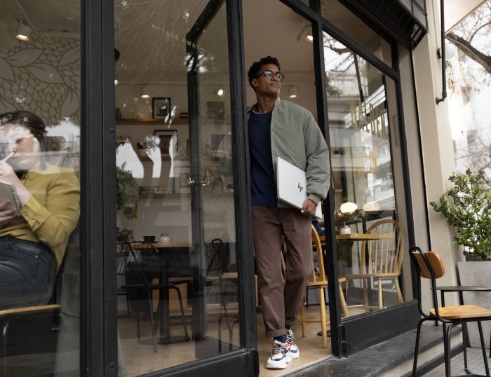 Ноутбук HP OmniBook 7 17-dc0001ua 17.3" FHD IPS Touch, Intel U7-258V, 32GB, F1TB, UMA, Win11, сріблястий